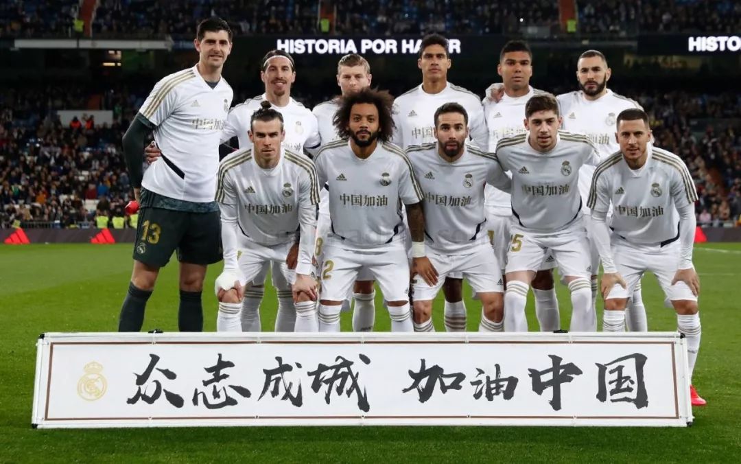 河南村小女孩获旱地冰球全国冠军（河南乡村女孩夺得旱地冰球全国冠军）