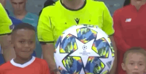 18岁中场新星卡萨斯：伤愈归来，渐入佳境（18岁中场新星卡萨斯伤愈复出，状态日渐回暖）