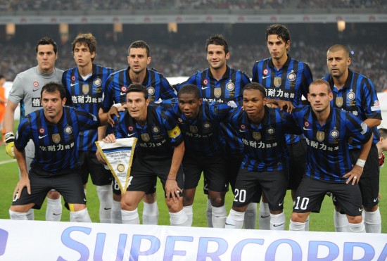 阿斯：皇马在伯纳乌45号门开设美食街区，汇聚超20家美食商户（阿斯：皇马在伯纳乌45号门打造美食街，集结20余家餐饮品牌）