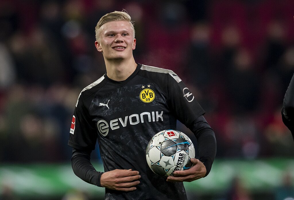 2025意大利足球盛典评最佳阵：劳塔罗领衔，国米5人入选（2025意大利足坛盛典最佳阵容出炉：劳塔罗领衔，国际米兰五将入选）